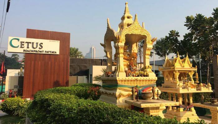 Cetus Beachfront Condominium Pattaya